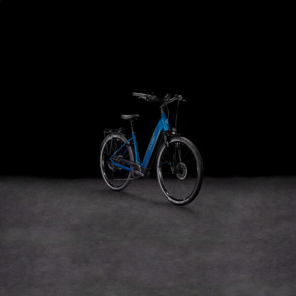 CUBE Supreme Hybrid Pro 625 electricblue´n´blue – Bild 7