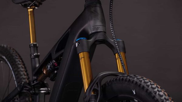 Cube Stereo Hybrid ONE44 HPC AT 800 carbon´n´gold