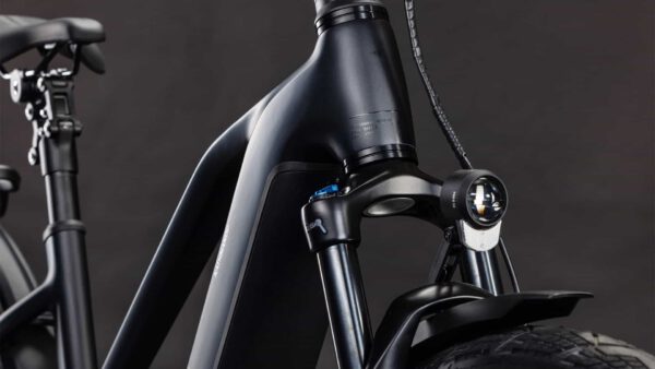 Cube Kathmandu Hybrid Pro 800 coal´n´black