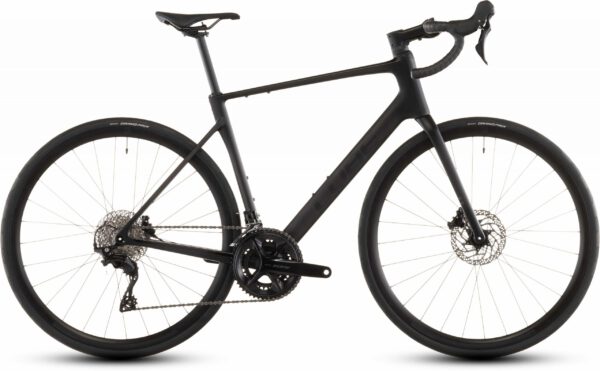 Cube Attain C:62 Race blackline