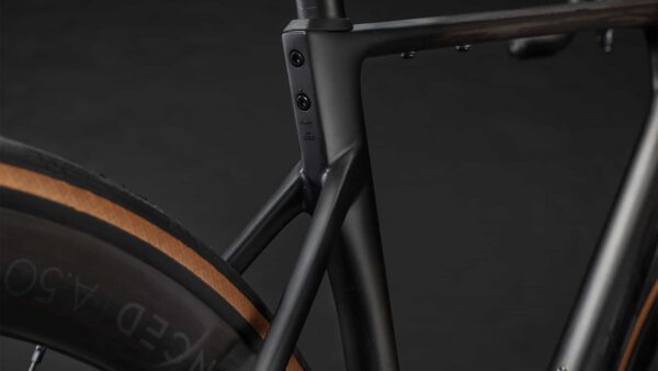 Cube Attain C:62 SLT carbon´n´coalchrome
