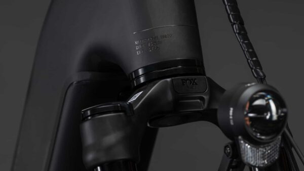 Cube Kathmandu Hybrid ONE11 HPC SLT 800 carbon´n´silverdust